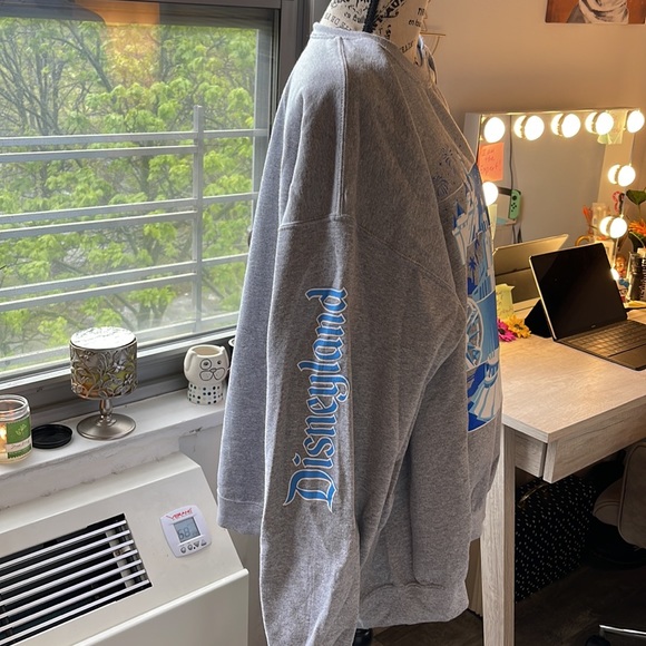 2022 Disneyland Sweatshirt - Picture 5 of 10